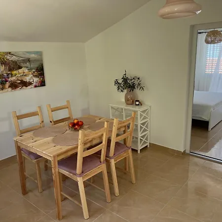 Apartmani Mandarina Podaca Exterior photo